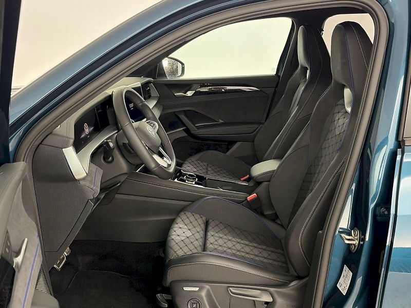 Volkswagen Tayron (2025) R-Line 2.0 TDI 142kW 4Motion D - fotka 7 z 44
