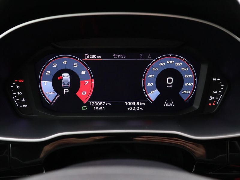 Audi Q3 2,0 40 TFSI Aut. quattro LED - fotka 17 z 28