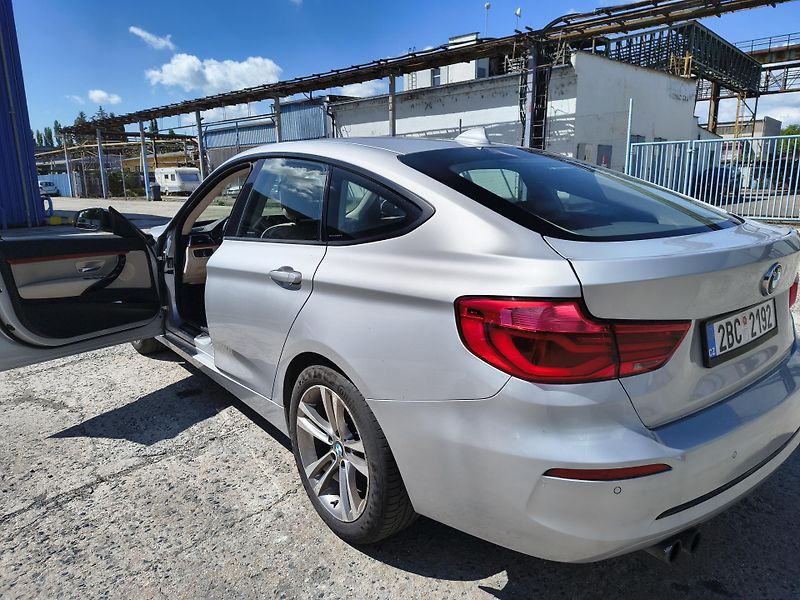 BMW Řada 3 (2017) 320i GT - fotka 4 z 12