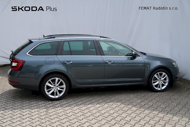 Škoda Octavia (2019) Combi Style Extra  1,5 TSi/110 - fotka 25 z 32
