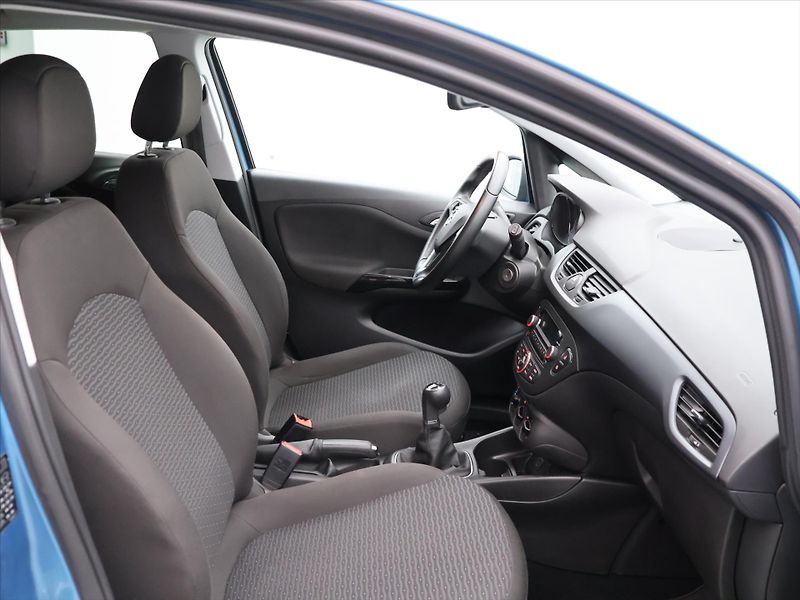 Opel Corsa 1,2 i 51kW Sport Klima CZ - fotka 11 z 26