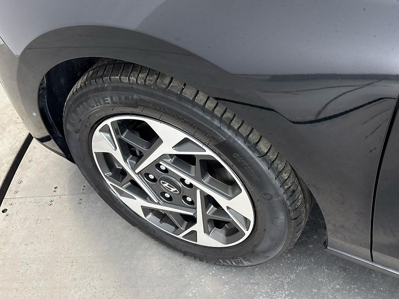Hyundai i30 Smart DCT - fotka 26 z 26