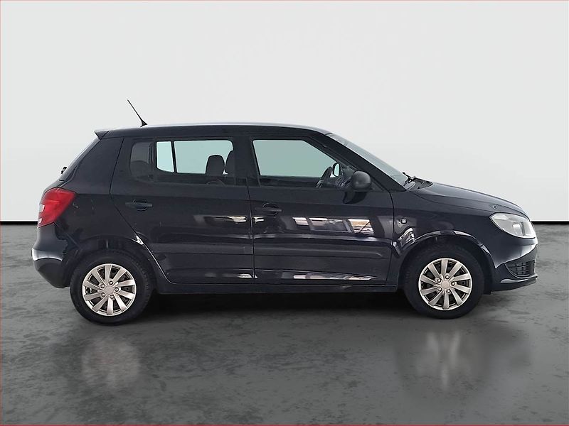 Škoda Fabia (2012) 1.2 12V, nová STK, Tažné - fotka 6 z 13