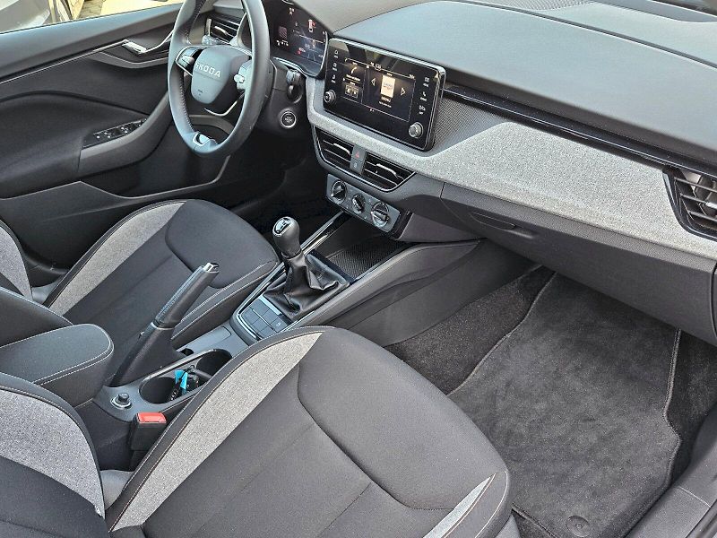 Škoda Scala (2025) SELECTION TSI 85/1.0 M6F - fotka 14 z 27