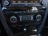 Škoda Octavia (2009) Laurin&Klement 2.0 TDI, Xenony - náhled 17