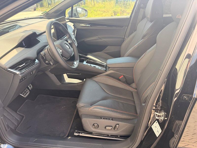 Škoda Enyaq (2025) LK 85X 210/82 E1A - fotka 16 z 22