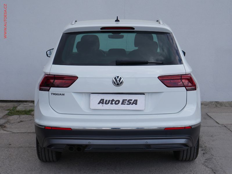 Volkswagen Tiguan (2018) 2.0TDi, 2.maj,ČR, DSG, navi - fotka 5 z 21