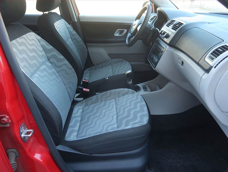 Škoda Fabia (2009) 1.2, po STK, za super cenu - fotka 9 z 15