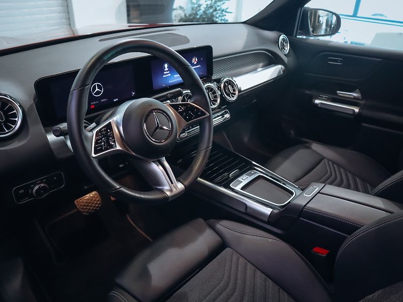 Mercedes-Benz GLB 200d 110 kW - fotka 9 z 25