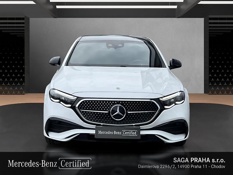 Mercedes-Benz Třídy E Třída E 220 d 4MATIC AMG Line - fotka 2 z 18