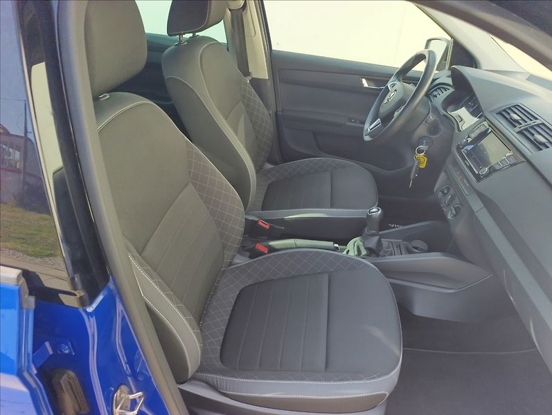 Škoda Fabia 1,0 TSi 70kW Kamera Klima Alu - fotka 32 z 33