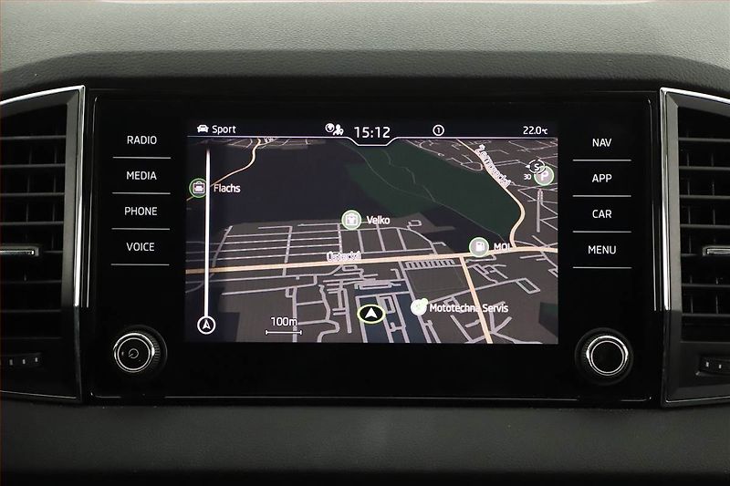 Škoda Karoq (2023) 1.5 TSI - fotka 13 z 20