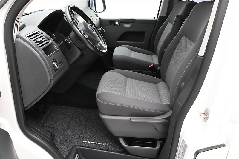 Volkswagen Caravelle 2,0 TDI 132kW Manuál Tažné Zár - fotka 13 z 31