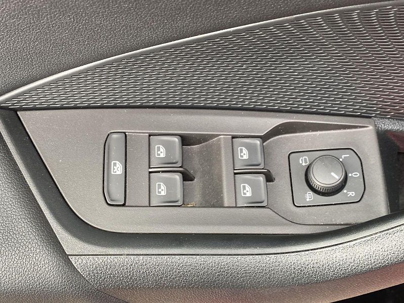 Škoda Octavia (2021) Combi 1.5 TGI G-TEC DSG Style+ - fotka 26 z 35