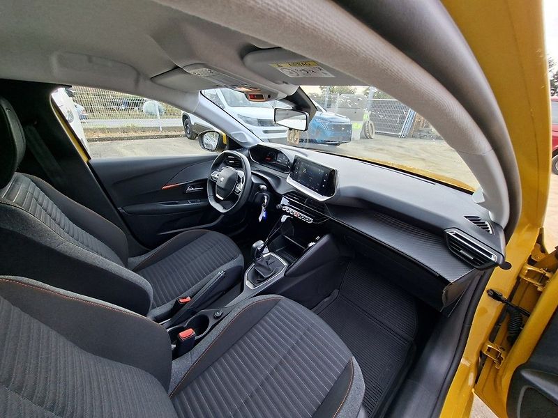 Peugeot 208 ACTIVE 1.2 PT 75k M5 - fotka 13 z 23