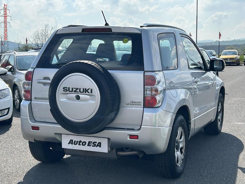 Suzuki Grand Vitara (2009) 1.6i, ČR - fotka 4 z 14