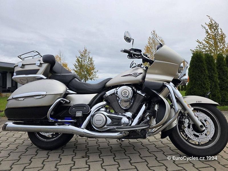 Kawasaki VN 1700 Voyager (2009) - fotka 2 z 15