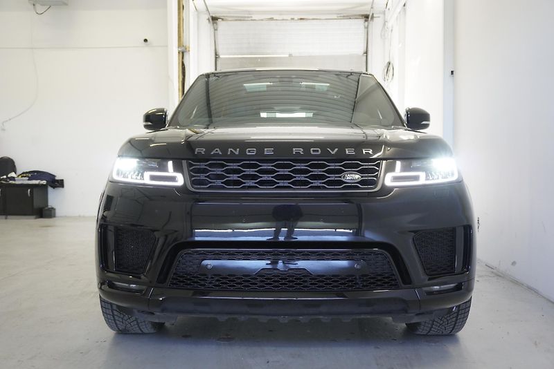 Land Rover Range Rover Sport SPORT 3,0I P400 AUT. 4WD - fotka 4 z 48
