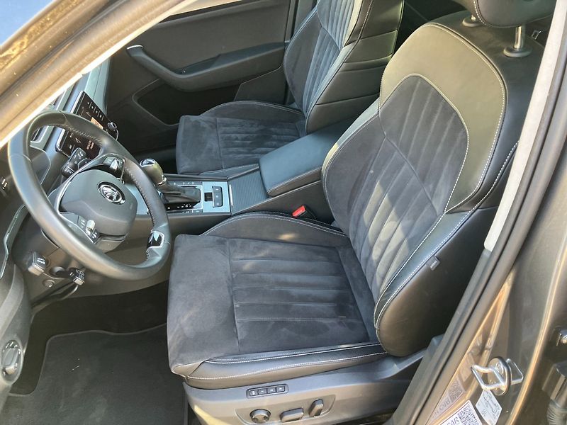 Škoda Superb (2022) 2.0TDI 110kW DSG STYLE PLUS - fotka 19 z 30