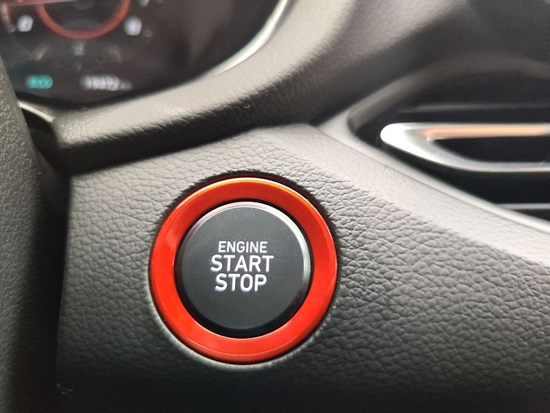 Hyundai i30 1.5 T-GDI/103kW N-Line DCT - fotka 31 z 35
