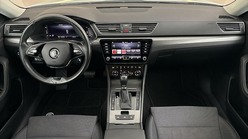 Škoda Superb 2.0 TDI DSG 4x4 Style - fotka 8 z 27