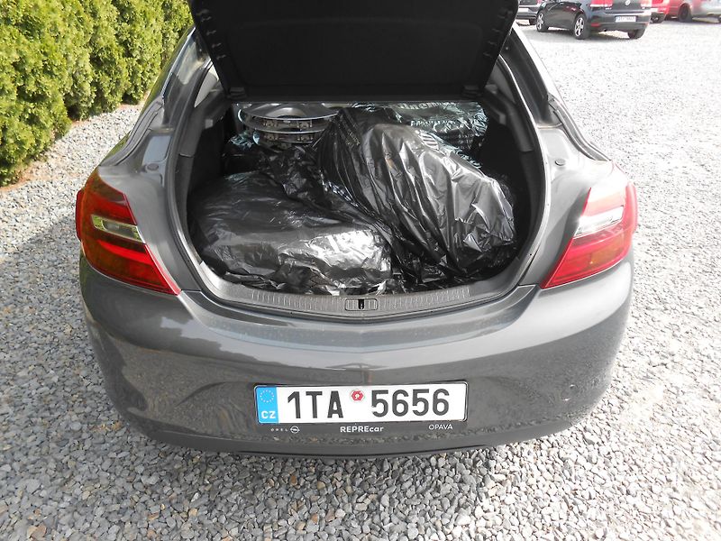 Opel Insignia 1.8I,klima,výhřev,KOUPENO V ČR - fotka 15 z 30