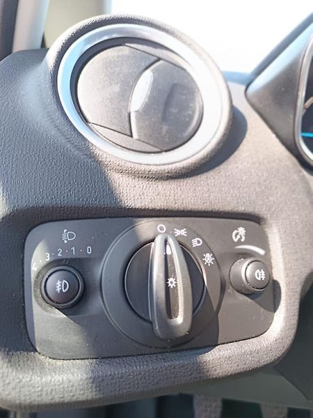 Ford Fiesta (2014) - fotka 25 z 33