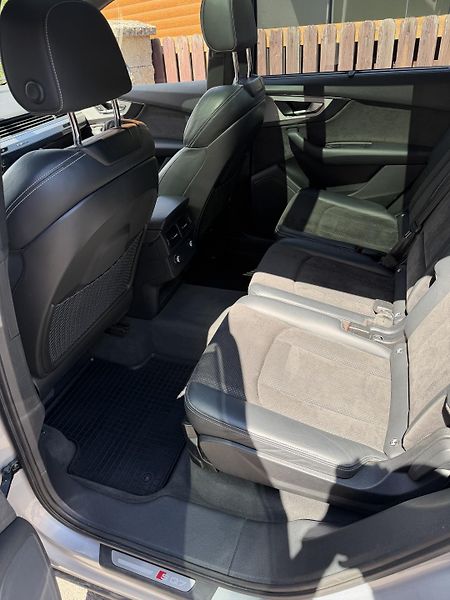 Audi SQ7 (2017) V8 4.0 TDI 320 KW (435 PS) - fotka 13 z 34
