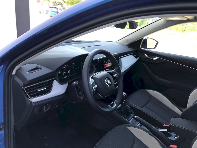 Škoda Kamiq (2024) Selection TSI 110/1.5 A7F - fotka 18 z 25