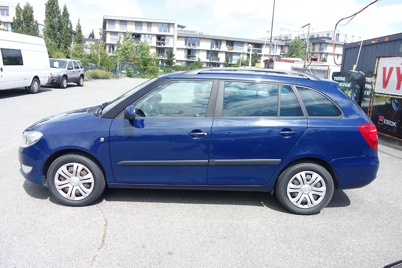 Škoda Fabia 1,2TSi 77 kW DSG !!! Servisová - fotka 4 z 30