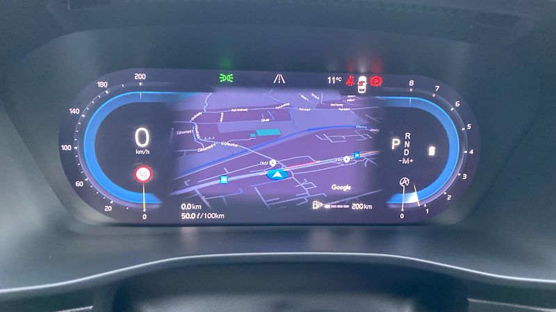 Volvo XC40 CORE, B3 FWD, 120+10 kW / 163+ - fotka 16 z 34