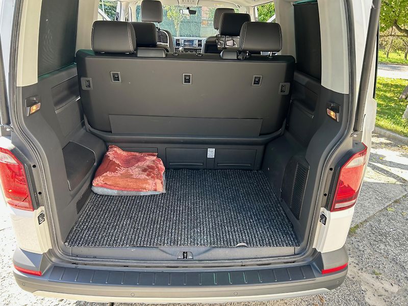 Volkswagen Multivan (2019) T6 PAN AMERICANA 2.0 TDI 4M - fotka 16 z 18