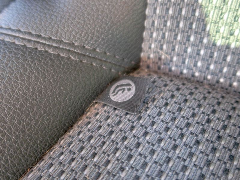 Mercedes-Benz Viano (2011) 3.0CDI 165KW NAVI – 8 SEDADEL - fotka 33 z 44