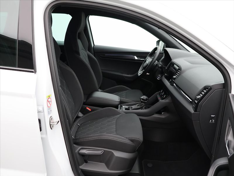 Škoda Karoq 2,0 TDI Sportline 4x4 DSG 1.ma - fotka 13 z 34