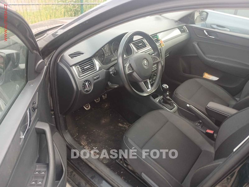 Škoda Rapid (2015) 1.6TDi, AC, temp - fotka 3 z 3
