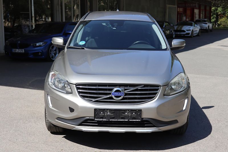 Volvo XC60 D4 2.0 133kW AT DPH - fotka 2 z 50