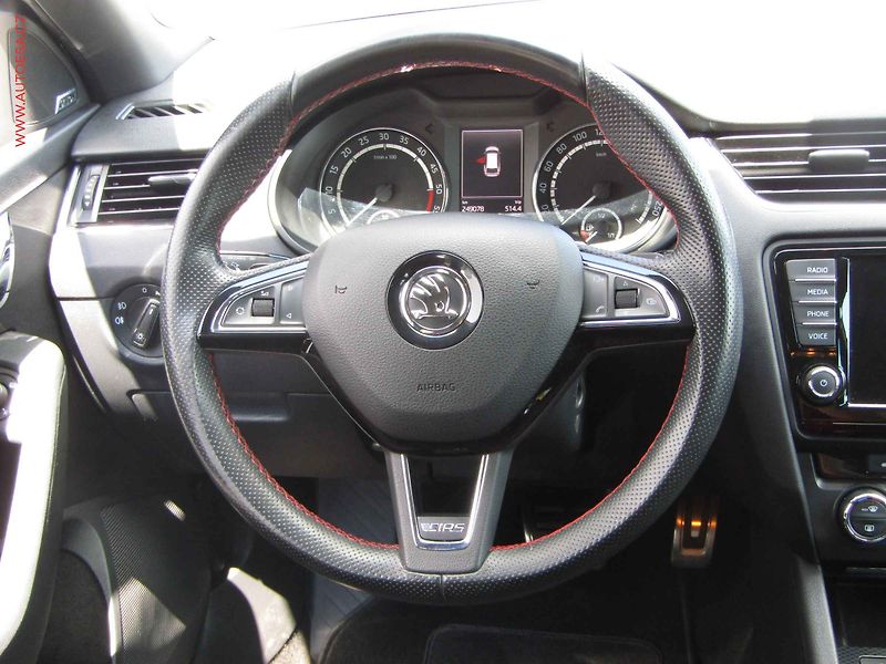 Škoda Octavia (2013) 2.0TDi, RS, DSG, navi, bixen - fotka 14 z 21