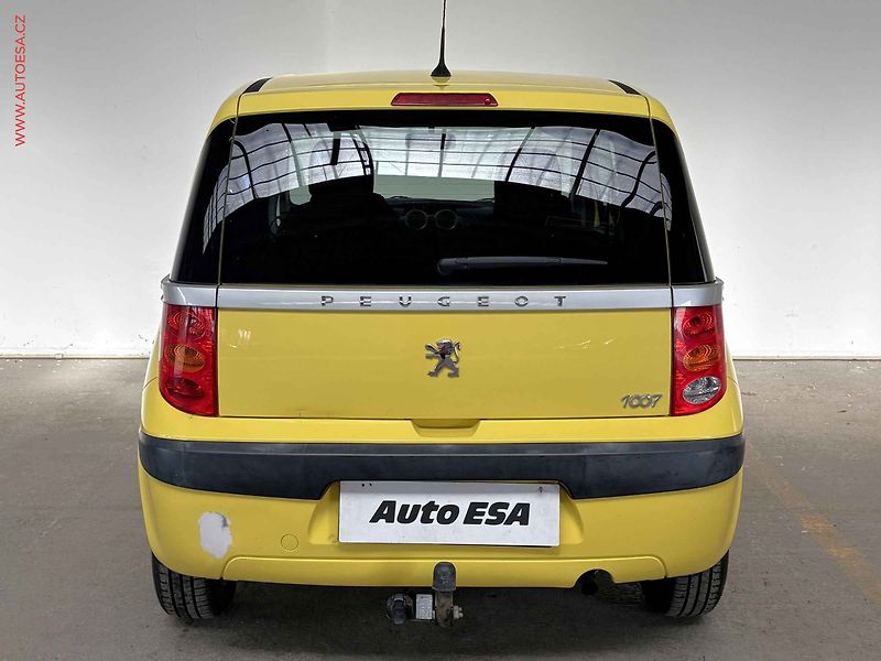 Peugeot 1007 (2006) 1.4i, AC, tažné - fotka 5 z 14