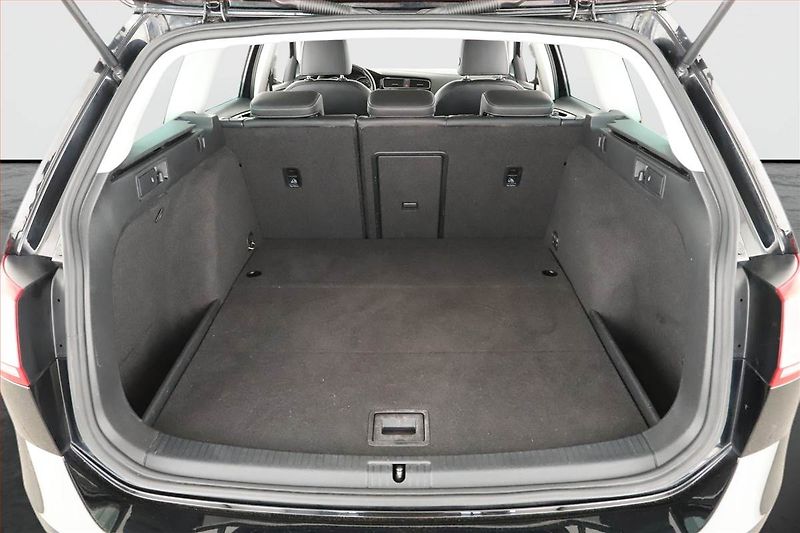 Volkswagen Golf (2016) 1.4 TSI, Serv.kniha, Kůže - fotka 11 z 15