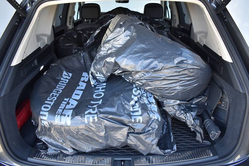 Volkswagen Touareg (2023) 3.0TDI 210kW, LED Matrix, tažn - fotka 12 z 28