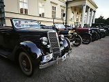Jako v knize Dědeček automobil si připadali návštěvníci Nového zámku v Kostelci nad Orlicí