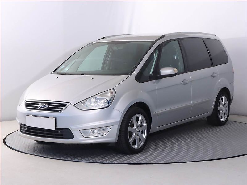 Ford Galaxy (2011) 1.6 TDCi, 7 míst, Navi - fotka 2 z 18