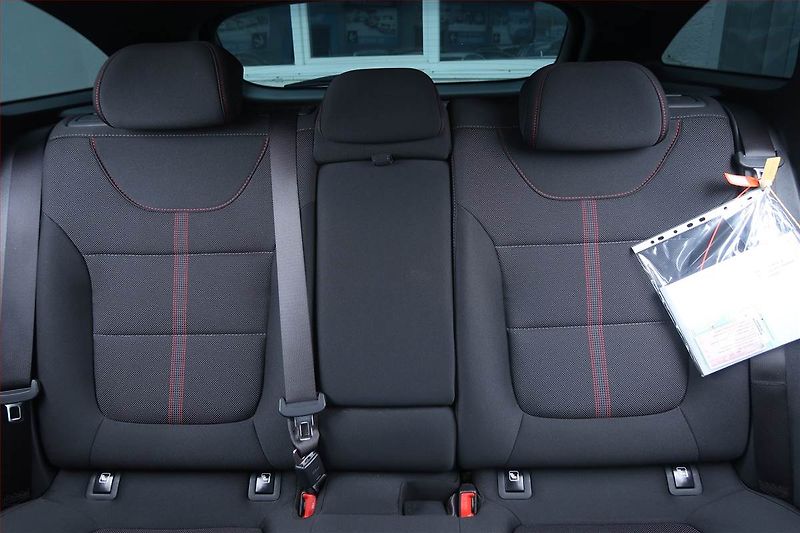 Hyundai i30 (2022) N-Line 1.5 T-GDI MHEV - fotka 10 z 21