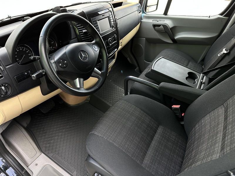 Mercedes-Benz Sprinter 319CDi 190PS AT Bi-Xenon 6-MÍS - fotka 19 z 42