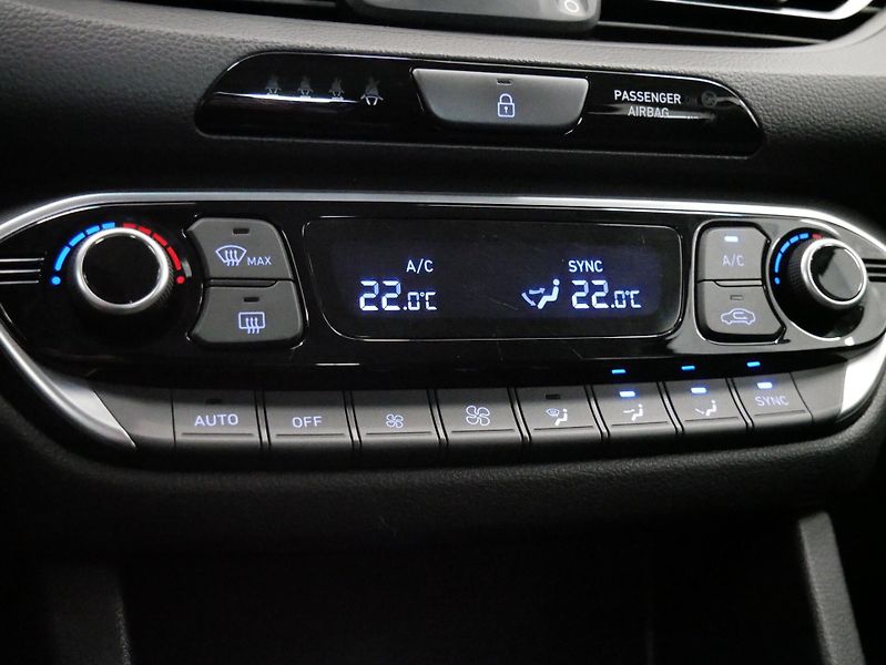 Hyundai i30 - fotka 29 z 31