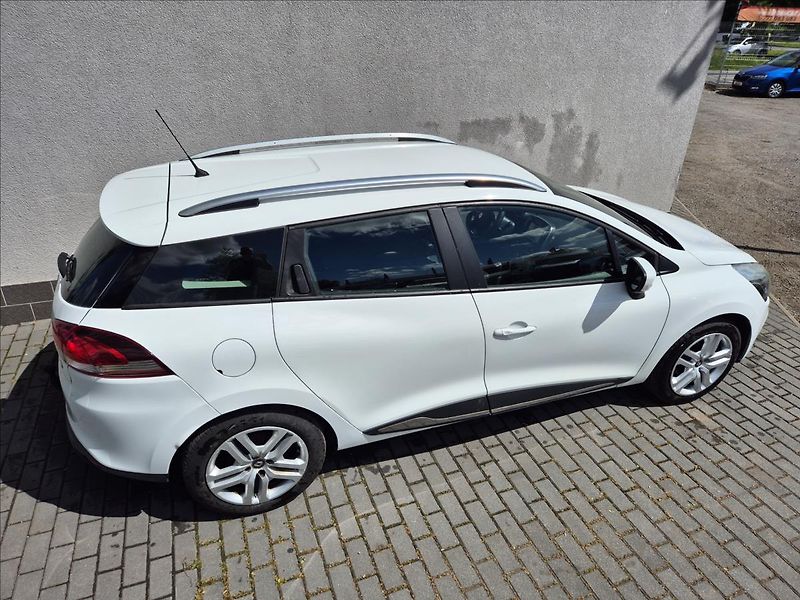 Renault Clio 1,2 i GrandTour Klima Výhřev - fotka 7 z 28