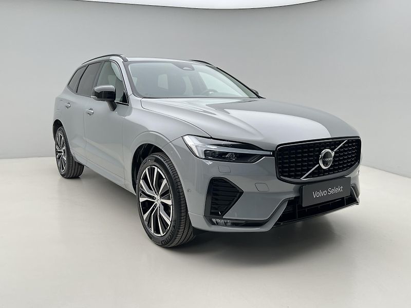 Volvo XC60 B5 AWD PLUS DARK AUT REZERVACE - fotka 8 z 44