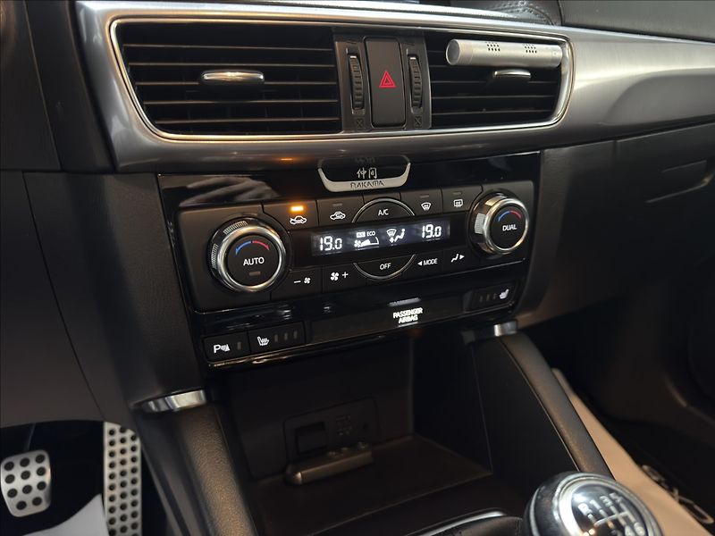 Mazda CX-5 2,0   i 121KW REZERVACE - fotka 18 z 38