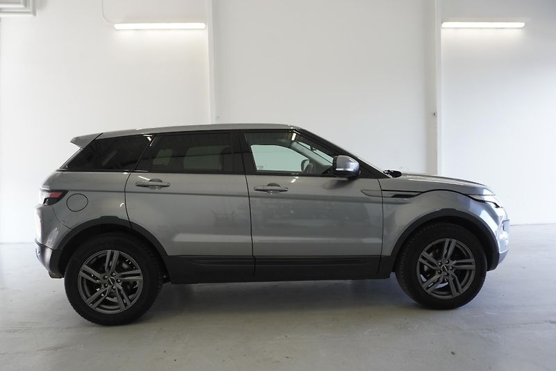 Land Rover Range Rover Evoque 2,2 SD4 DYNAMIC 4WD AUT. - fotka 4 z 31