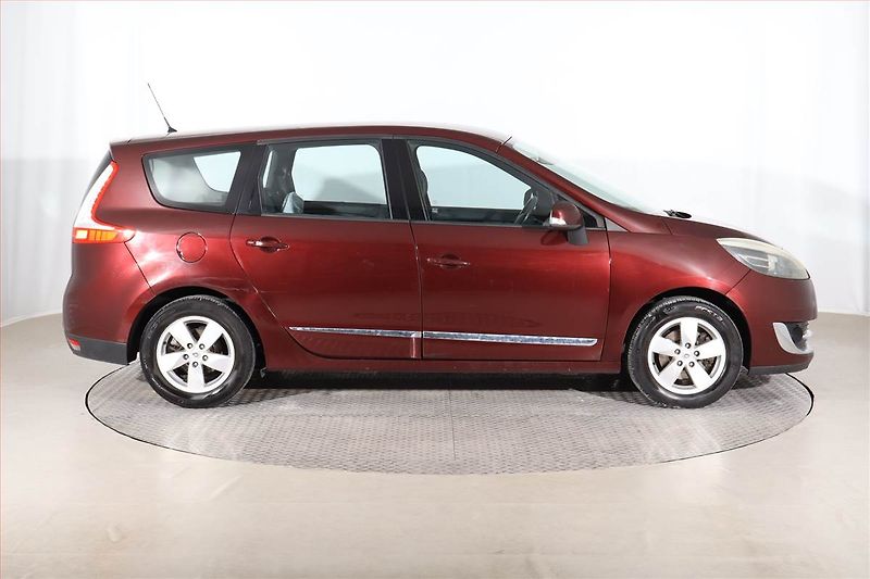 Renault Grand Scénic (2012) 1.5 dCi, Tempomat - fotka 6 z 22